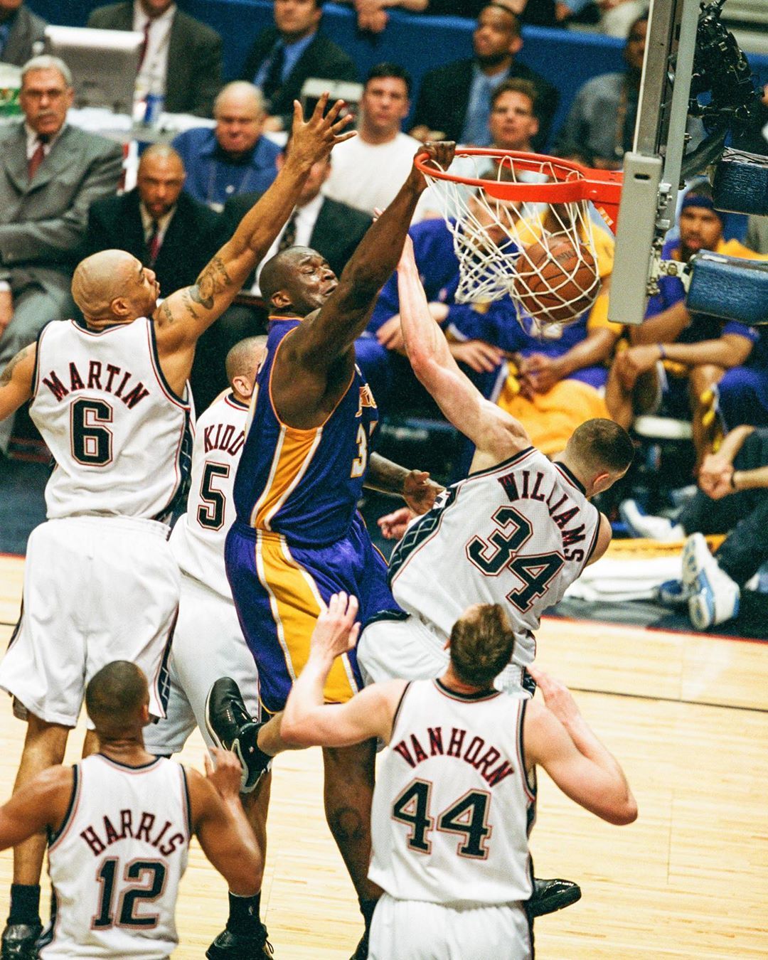 难以全面遏 难以全面遏